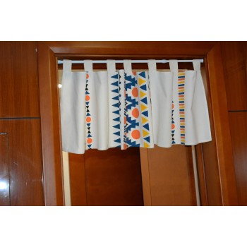 Geometric print half curtain